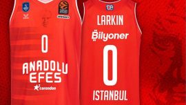Anadolu Efes'ten Cumhuriyet'in 100. yılına özel forma