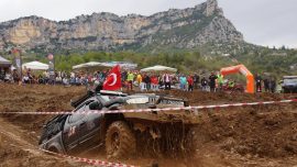 Mersin'de off-road heyecanı yaşandı