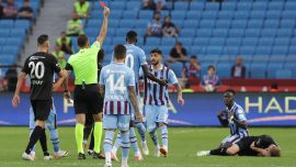 Trabzonspor Mendy'nin kırmızı kartı için federasyona başvuracak