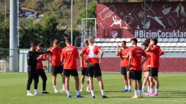 Ümit Milli Futbol Takımı Letonya'ya gitti