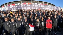 Beşiktaş Gazi Mustafa Kemal Atatürk'ü andı