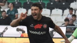 Güven Yalçın Karagümrük'te kendini buldu