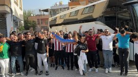 Hataysporlu taraftarlar maçlarının Hatay'da oynanmasını istiyor