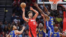 NBA'li Alperen Şengün'den 12 asistle kariyer rekoru