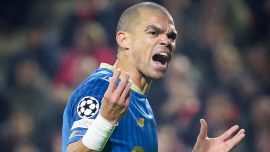 Pepe Şampiyonlar Ligi'nde tarihe geçti