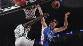 Anadolu Efes Panathinaikos'u mağlup etti