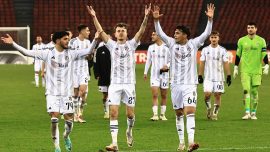 Beşiktaş'ta gençler alkış aldı