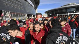 Galatasaray taraftarı derbi için Kadıköy'e gitti