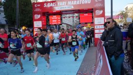 Gaziantep'te 5. Gazi Yarı Maratonu'na 1300 atlet katıldı