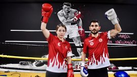Milli kick boksçular Dünya Şampiyonası'nda kazandıkları madalyalarla gururlandı