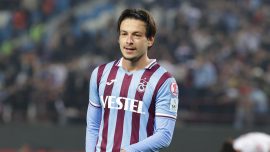 Trabzonspor'un parlayan golcüsü Enis Destan