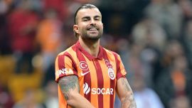 Galatasaray'da Abdülkerim Bardakcı sakatlandı