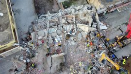 Dağcılar "asrın felaketi"ne müdahalede ön safta yer aldı