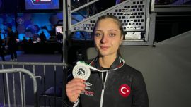 Duygu Alıcı'dan Avrupa Halter Şampiyonası'nda gümüş madalya