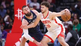 NBA'de Alperen Şengün'ün "double-double" yaptı