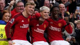 Premier Lig'de Manchester United 3 puanı 3 golle aldı