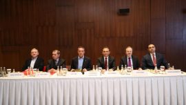 Riva'da yayın ihalesi zirvesi