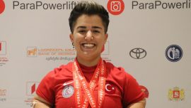 Besra Duman'dan para halterde gümüş madalya